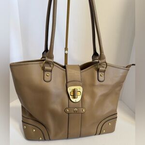 Etienne Aigner Signature vintage  Corner Office Tote